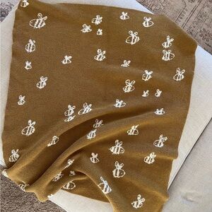 Fin & Vince Bee Blanket
